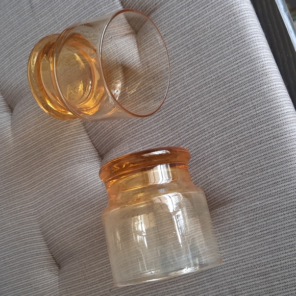 A pair of vintage Yellow Amber Libbey low ball glasses - Picture 5 of 6